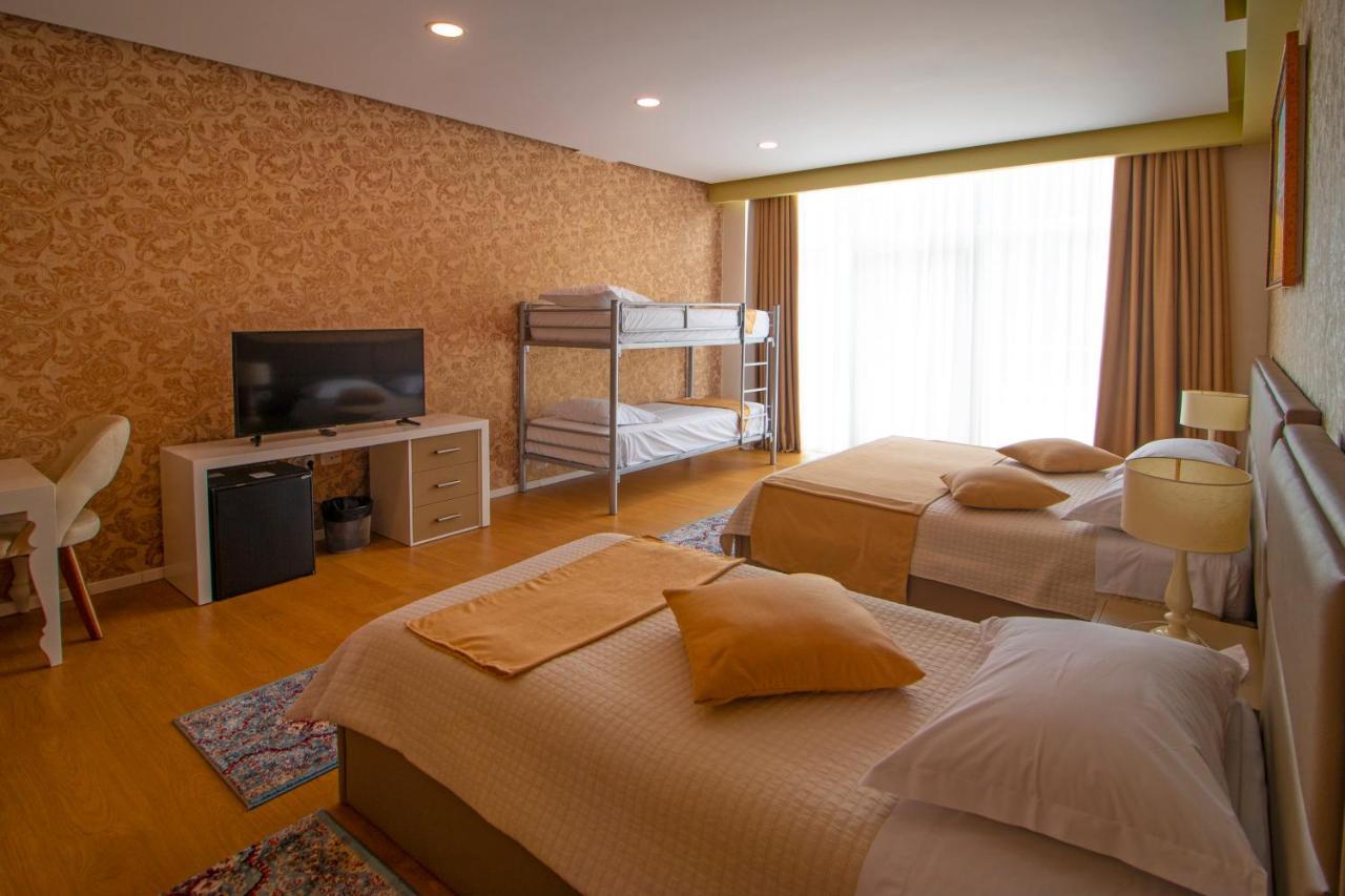 Nbt Hotel Reps Kukes Экстерьер фото